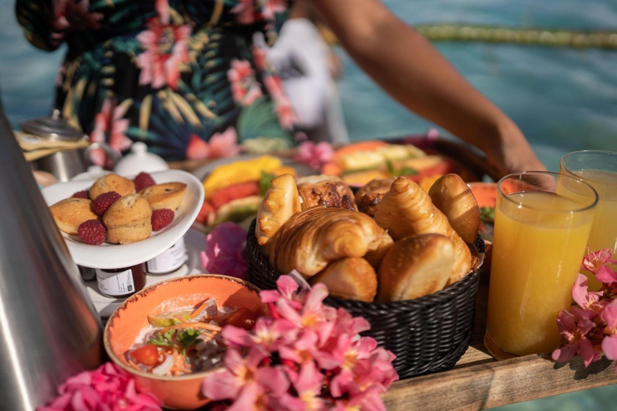 The St. Regis Bora Bora Resort Εξωτερικό φωτογραφία